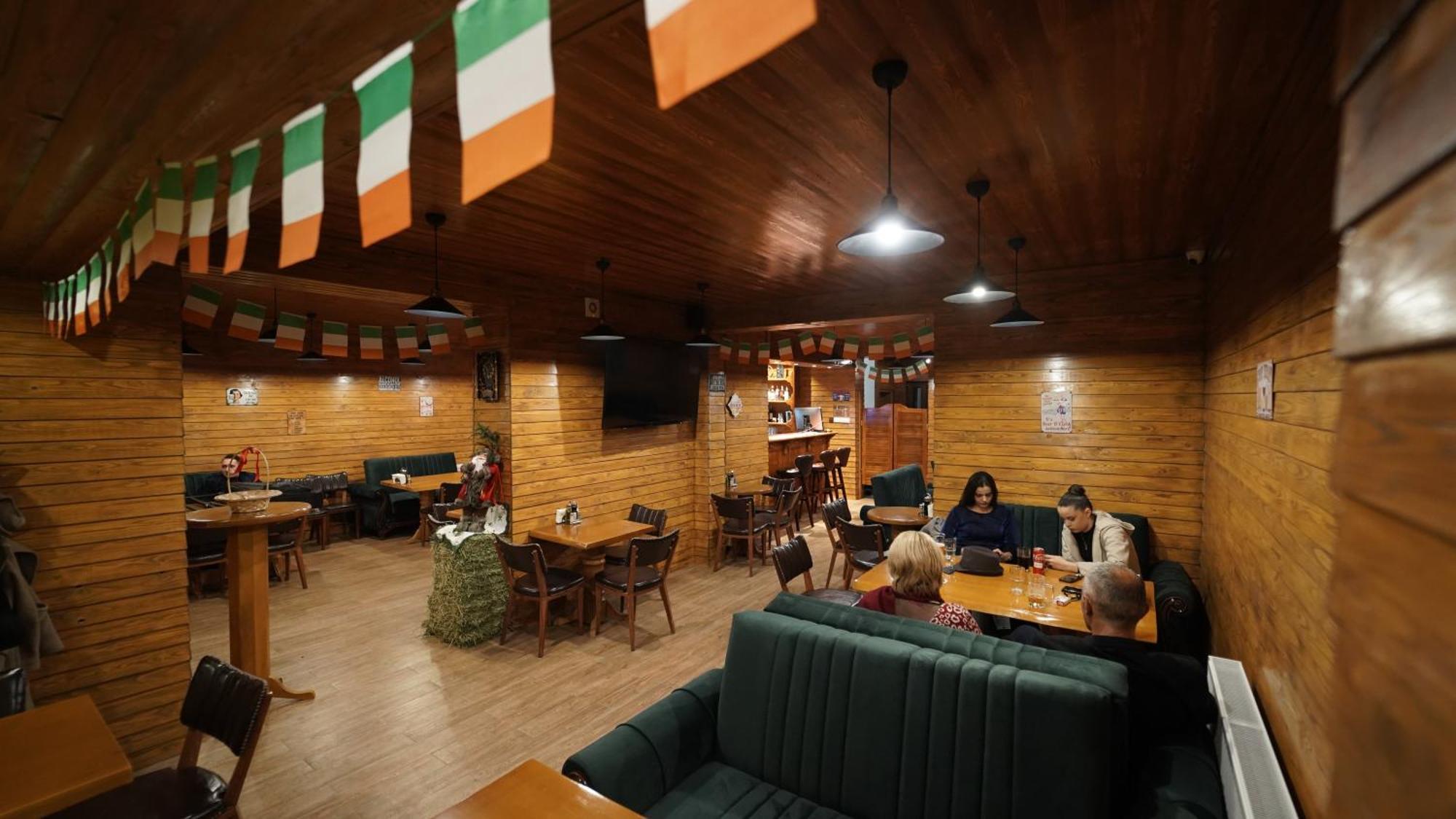Madigan'S Hotel Kosovo Polje Esterno foto